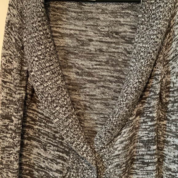 Like New Roxy Salt & Pepper Button Cotton Cardigan Sweater Size Small - Picture 2 of 8